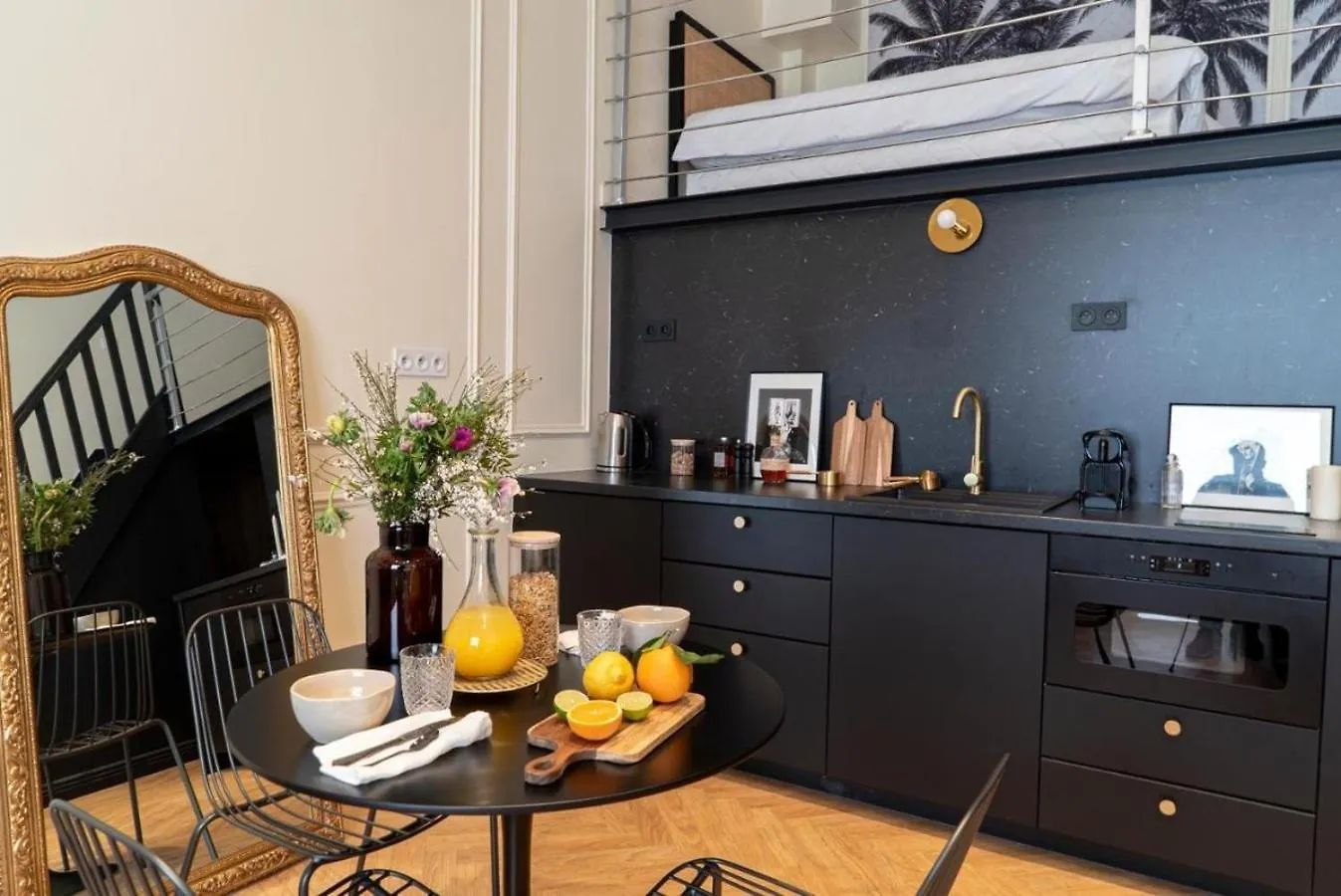 Suite Medici Lyon 0*,